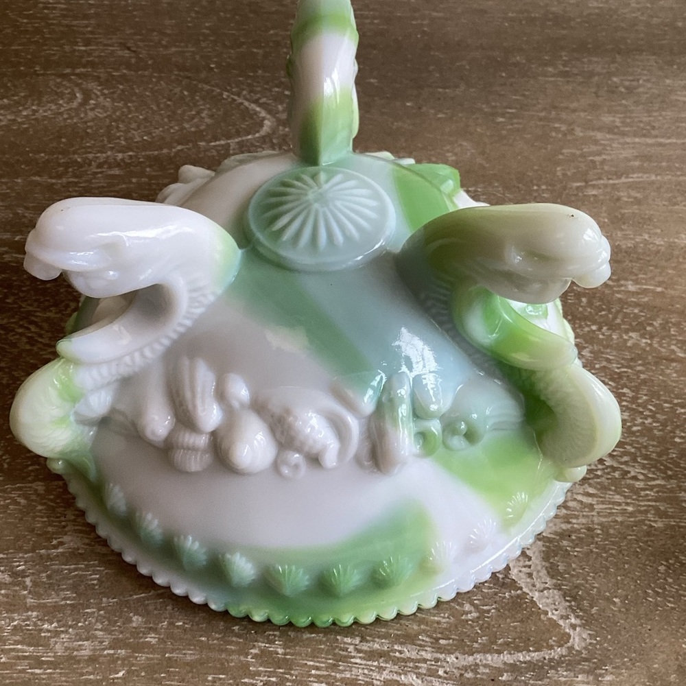 Vintage Westmoreland rare green and white Candy Dish with lid - Picture 7 of 14